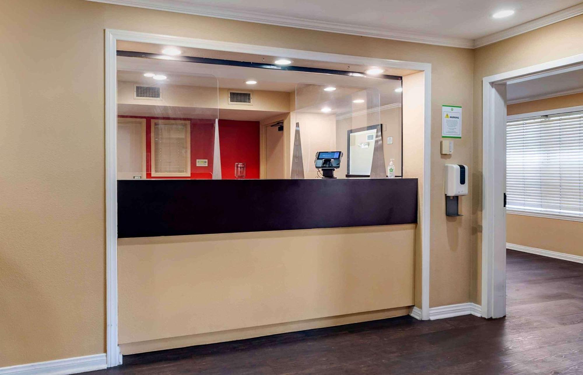 Extended Stay America Suites - Los Angeles - מונרוביה מראה חיצוני תמונה