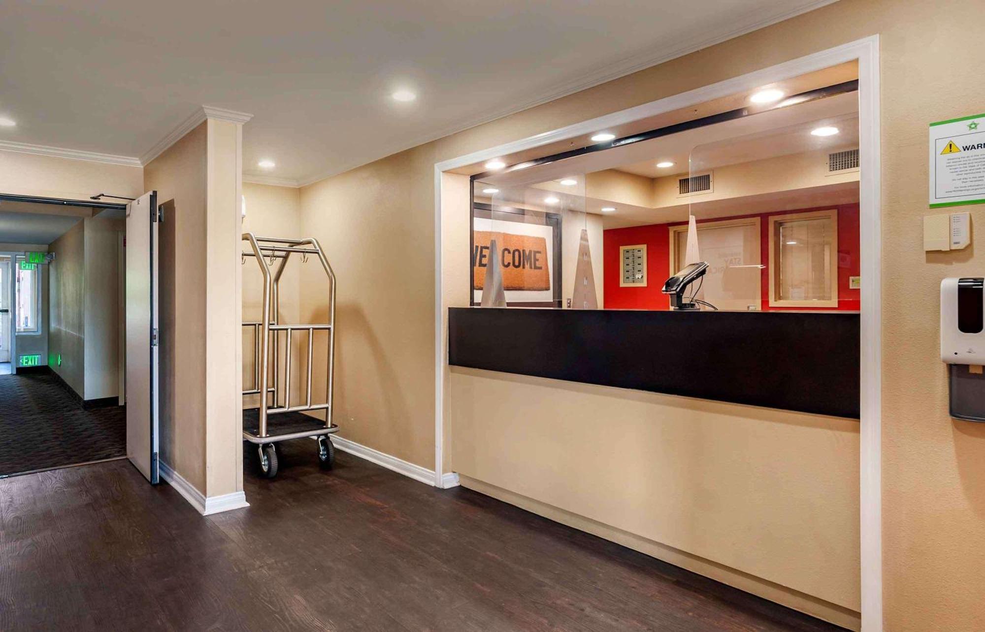 Extended Stay America Suites - Los Angeles - מונרוביה מראה חיצוני תמונה