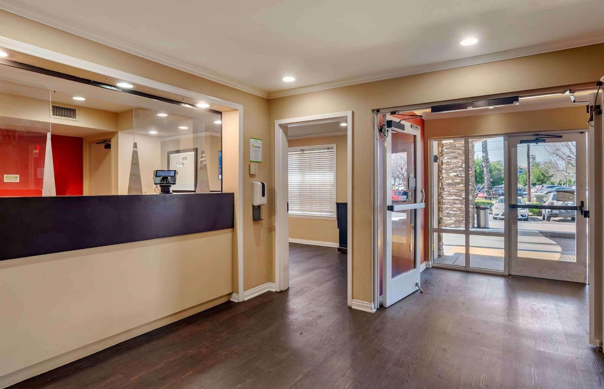 Extended Stay America Suites - Los Angeles - מונרוביה מראה חיצוני תמונה